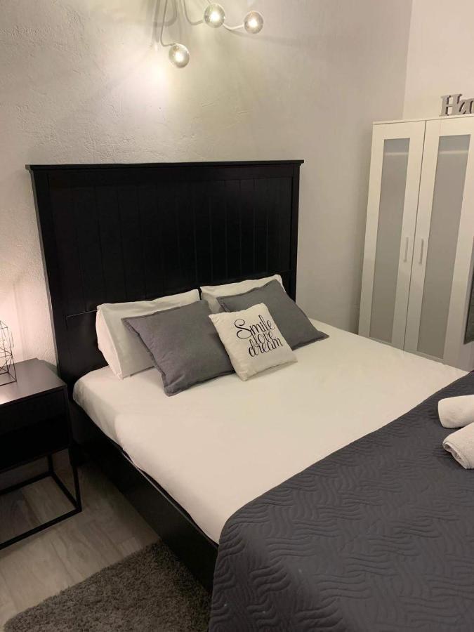 Cozy Rooms Valencia Exterior photo