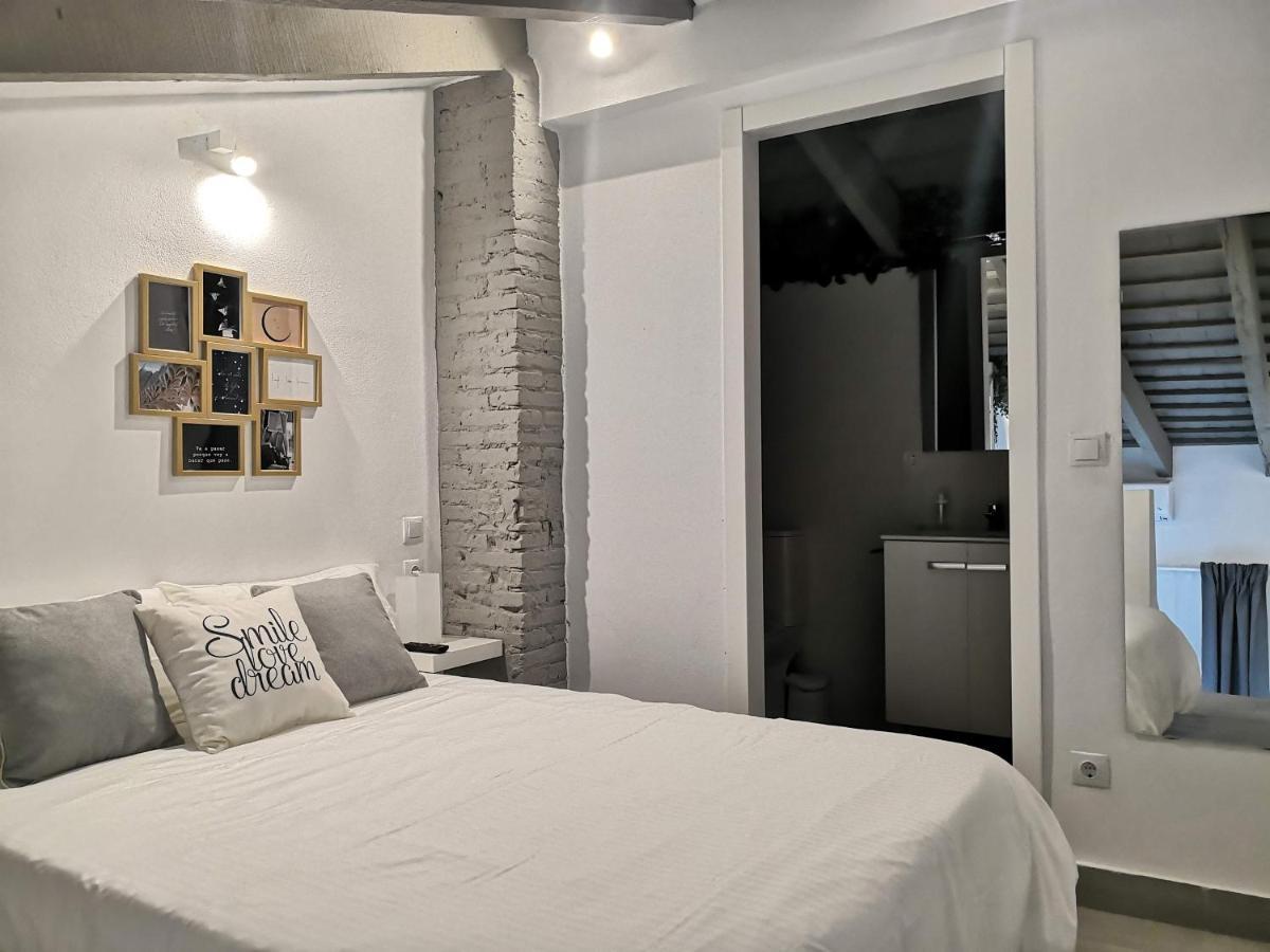 Cozy Rooms Valencia Exterior photo